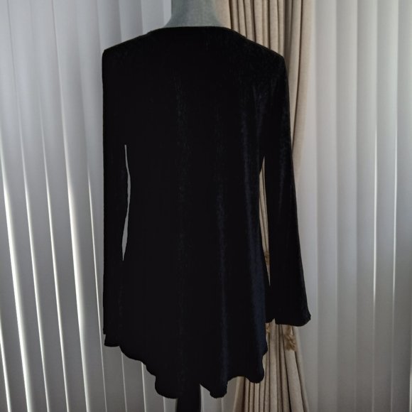 Cable & Gauge Womens Tunic. - Picture 5 of 8